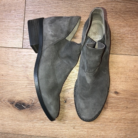 Eileen Fisher Gray Suede Leaf Ankle Boots Size 6.5 - Picture 2 of 8